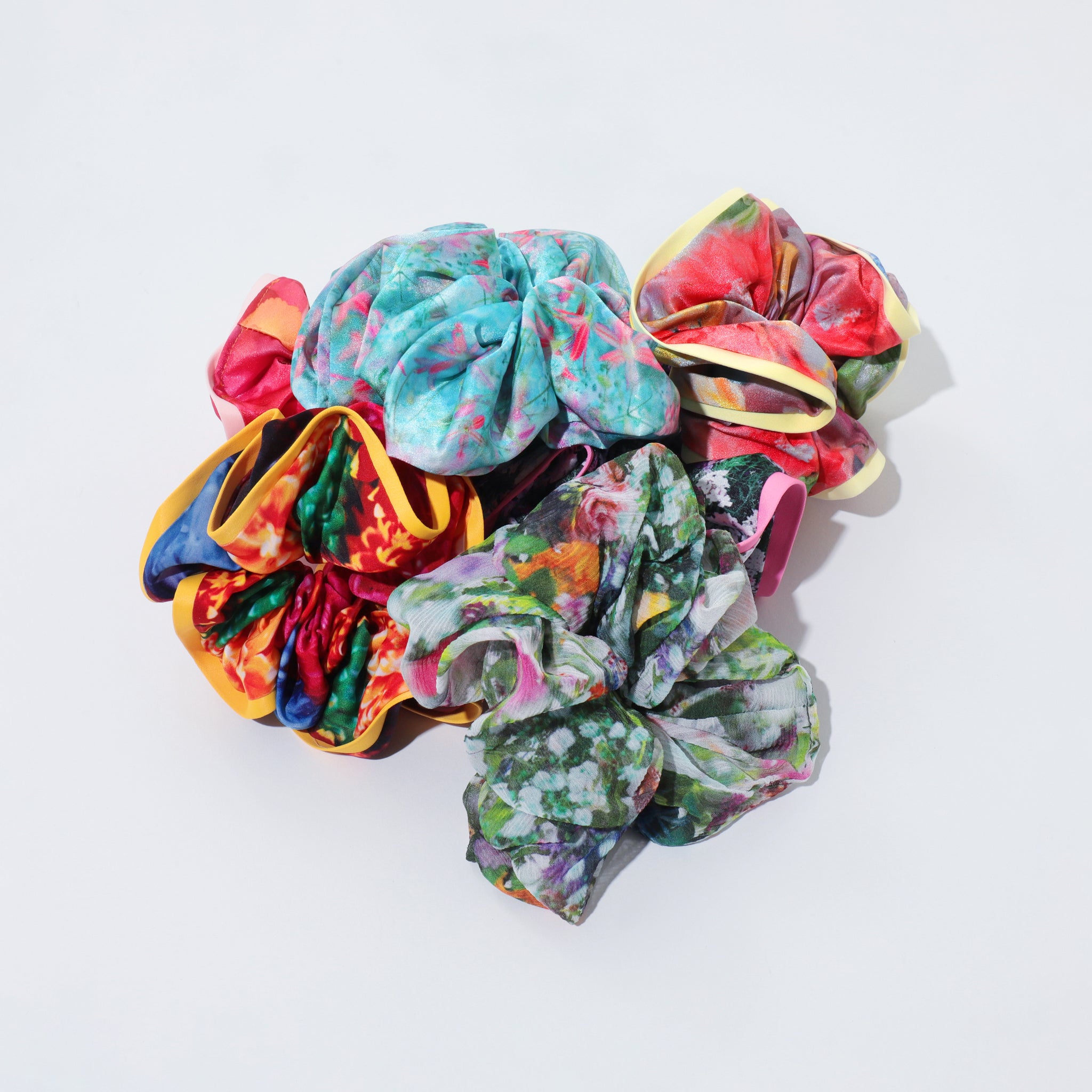 シュシュ【MN members限定】 – MIKA NINAGAWA OFFICIAL STORE