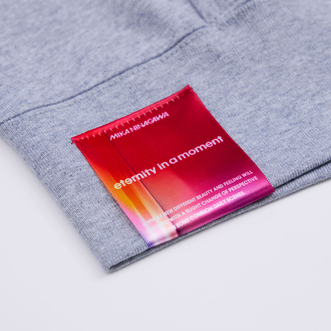 Eternity in a Moment フーディー｜Grey