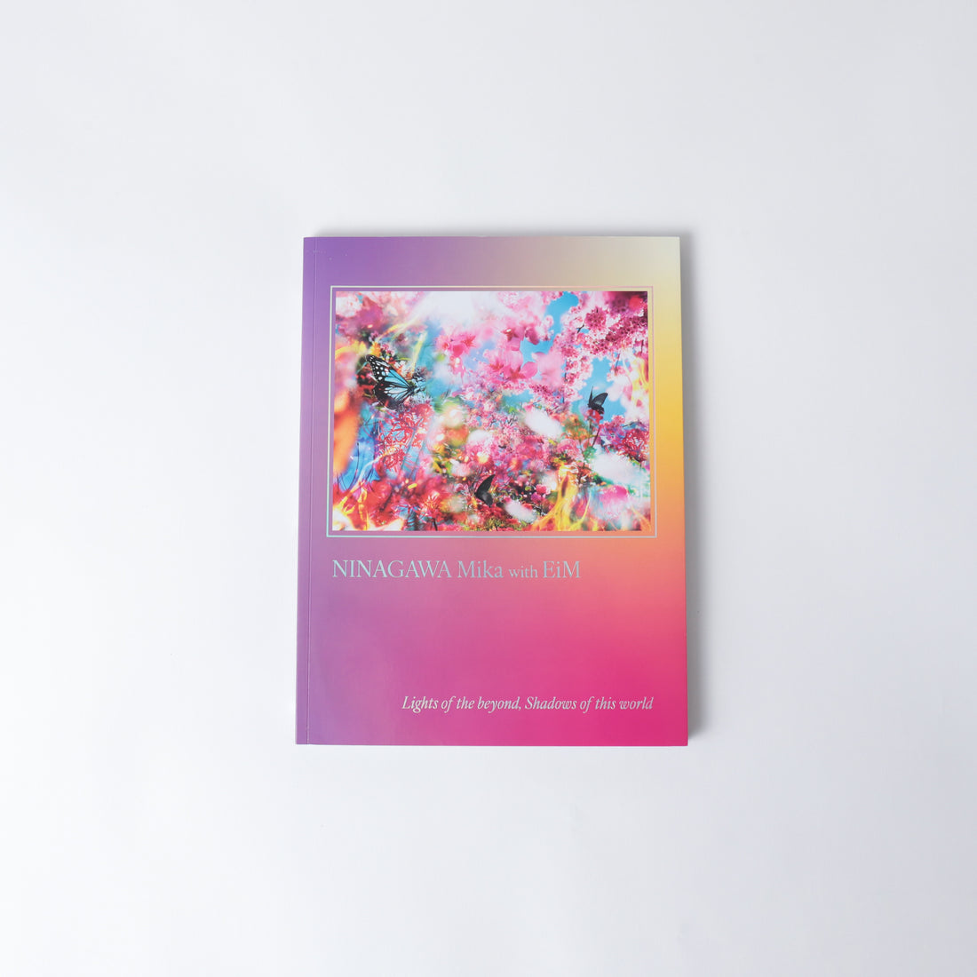 公式図録 | 蜷川実花展 with EiM：彼岸の光、此岸の影