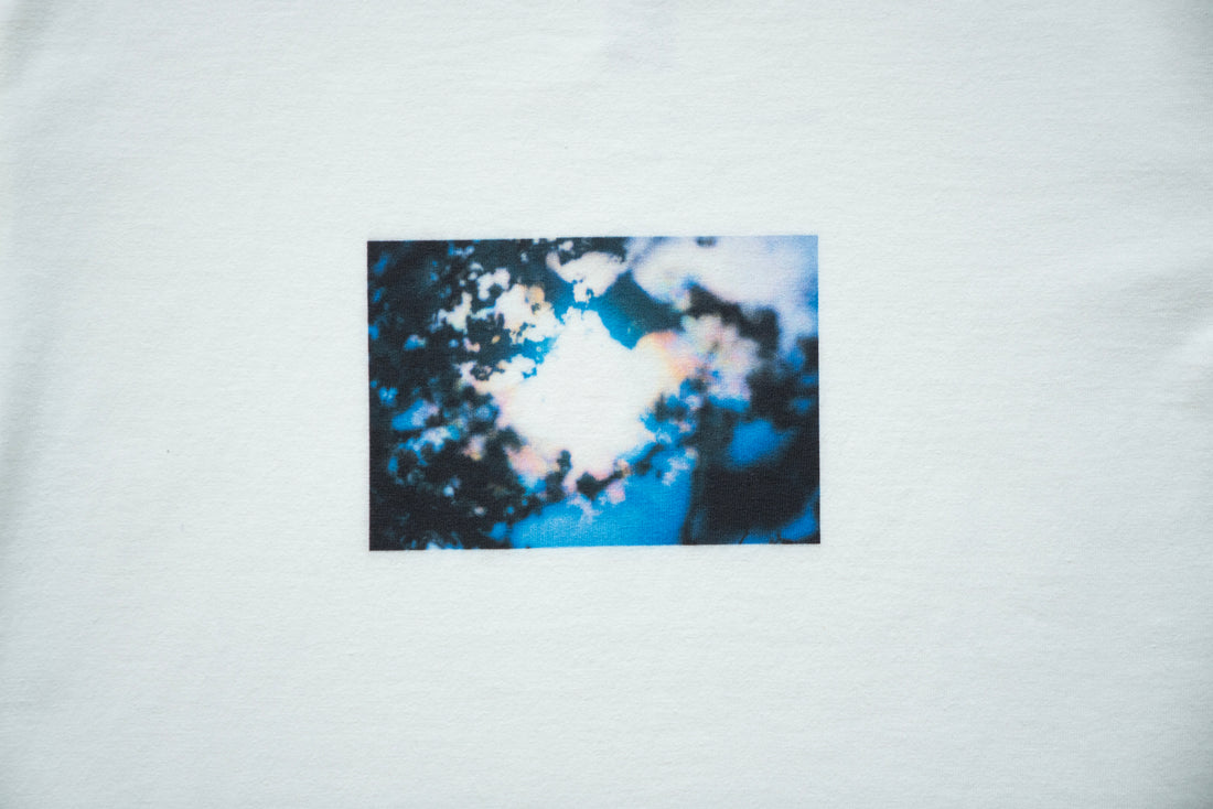 VIRA PRINT TEE｜LIGHT