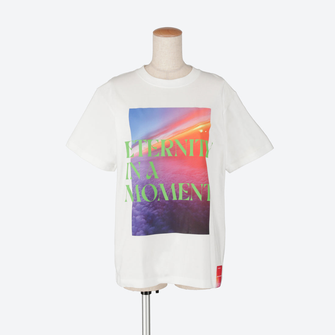 Eternity in a Moment Tシャツ｜Sky_White